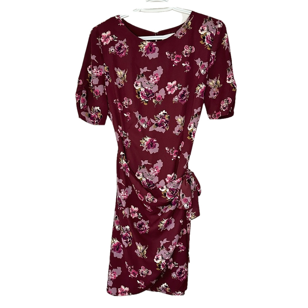 Astr The Label Red Floral Faux Wrap Dress Lined  Side Tie Cinched Sleeve Size M